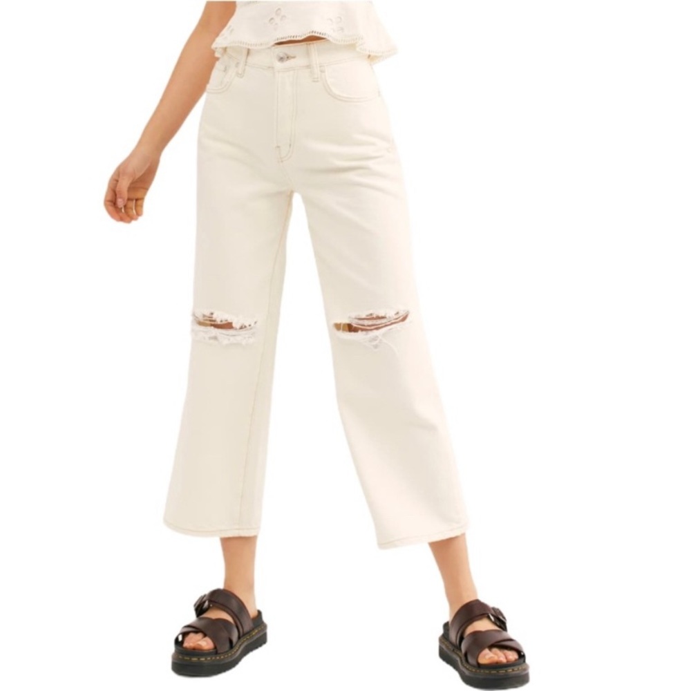 Free People Wide leg Cropped Jeans